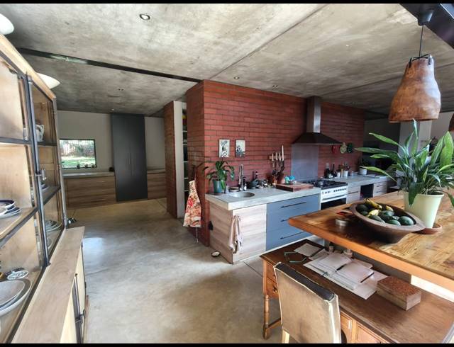 3.50HA SMALLHOLDING FOR SALE IN WATERKLOOF AH